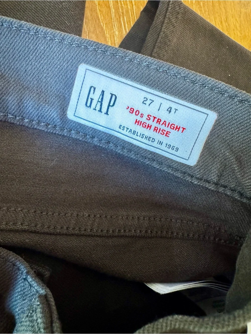 GAP black high rise 90s slim straight jeans 27T - Picture 4 of 14